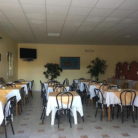B&B Baia Dello Stretto Gallico Marina ภายนอก รูปภาพ