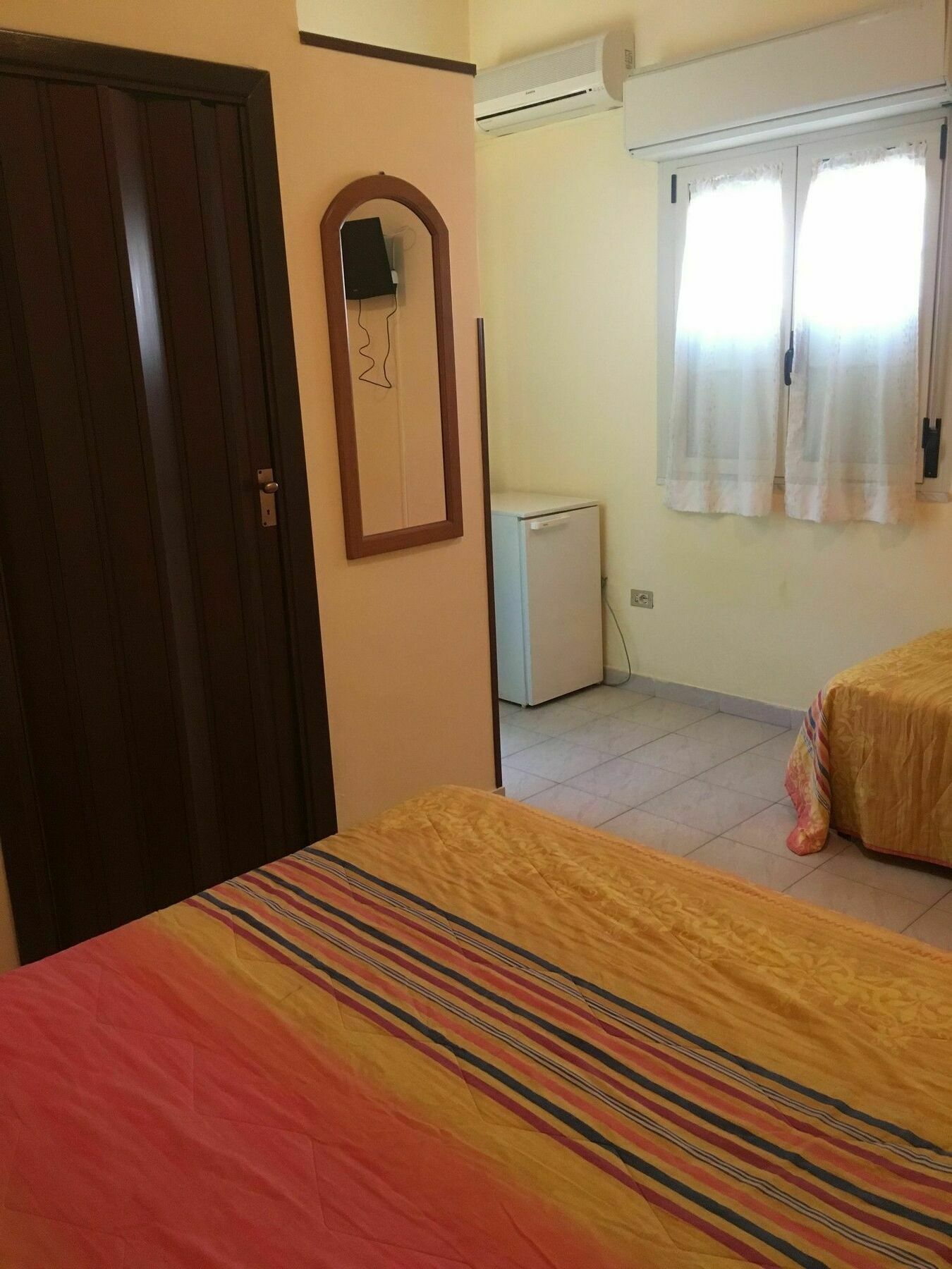B&B Baia Dello Stretto Gallico Marina ภายนอก รูปภาพ